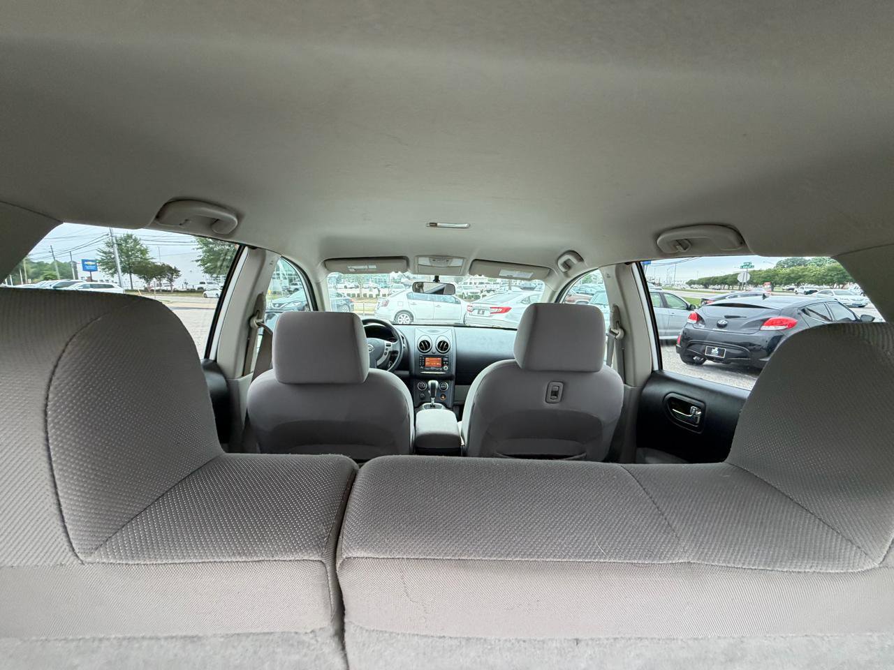 Used 2011 Nissan Rogue SV FWD image 34