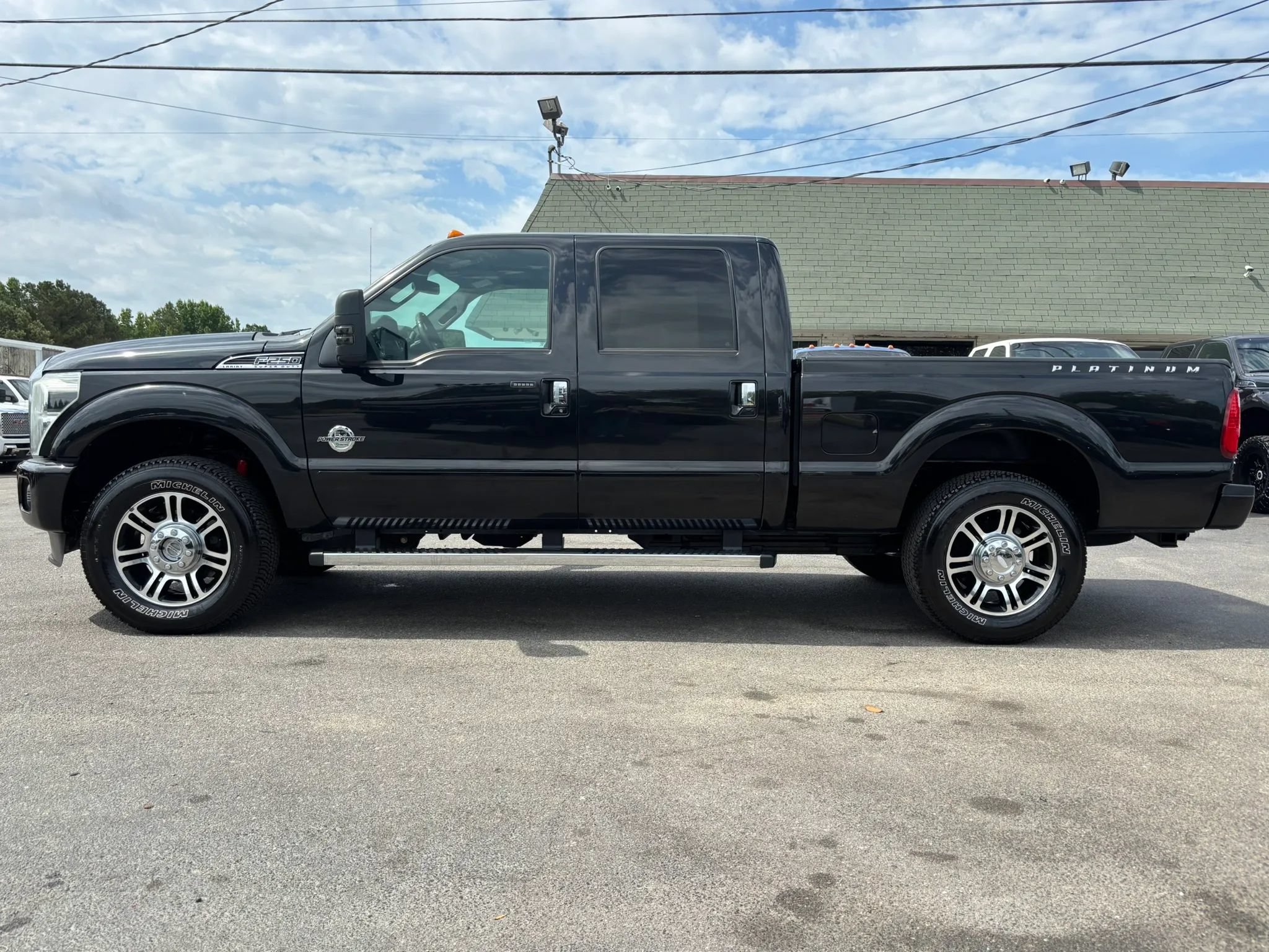 Used 2013 Ford F250 Platinum w/ FX4 Off Road Pkg AWD/4WD image 8