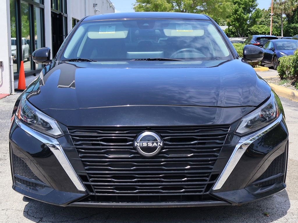 Used 2023 Nissan Altima 2.5 SL FWD image 11