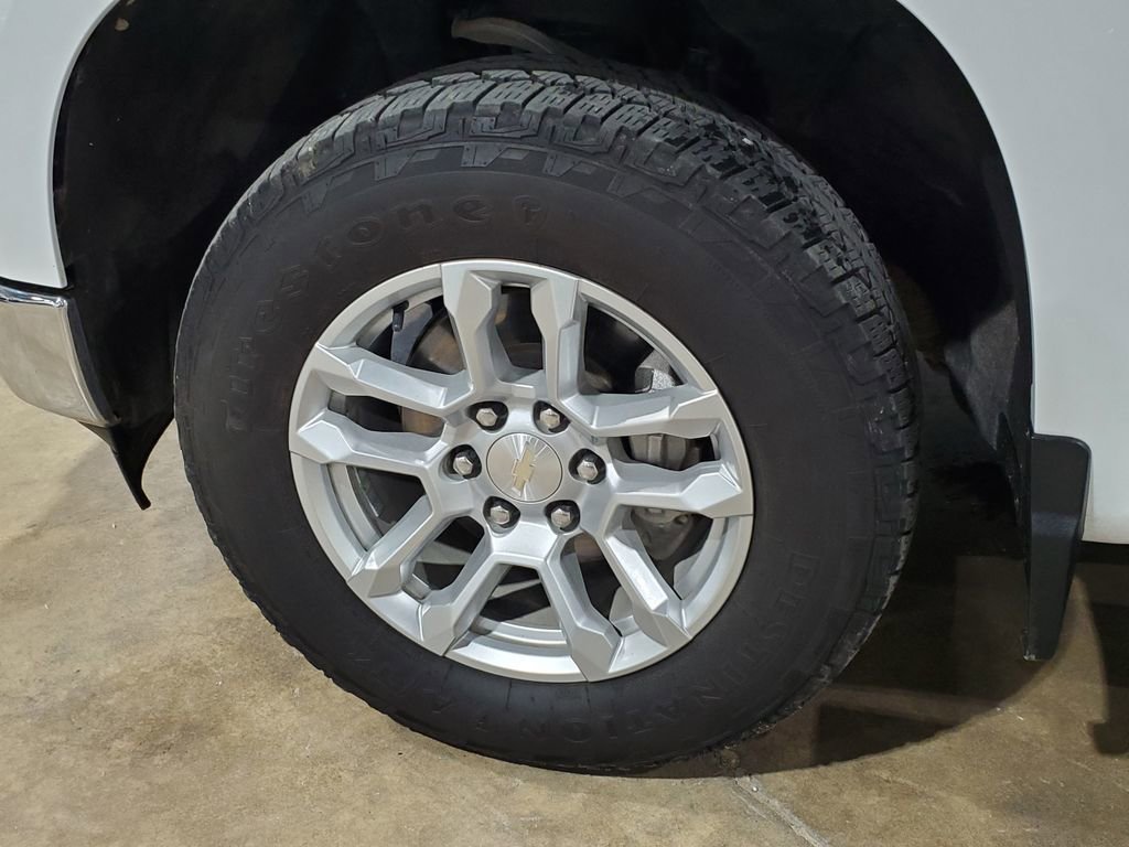 Used 2023 Chevrolet Silverado 1500 LT w/ Z71 Off-Road Package AWD/4WD image 43