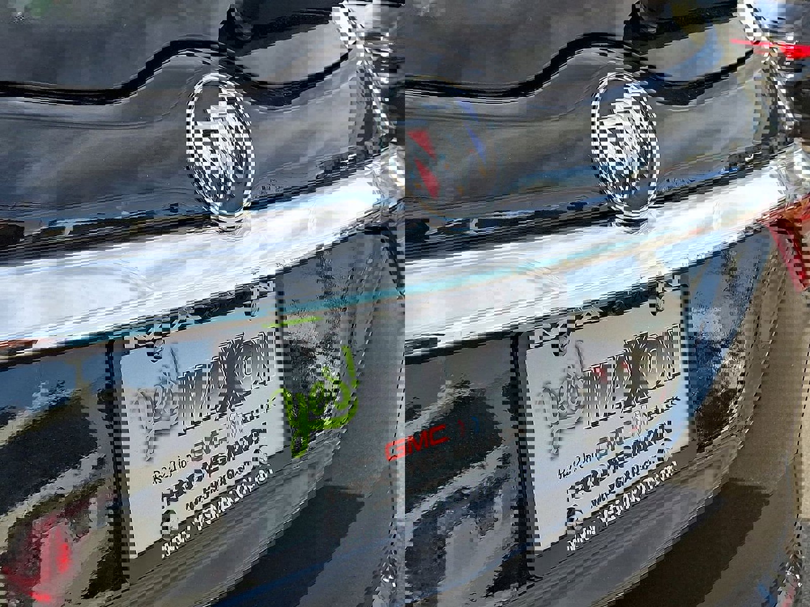 Used 2023 Buick Enclave Premium w/ Experience Buick Package image 32