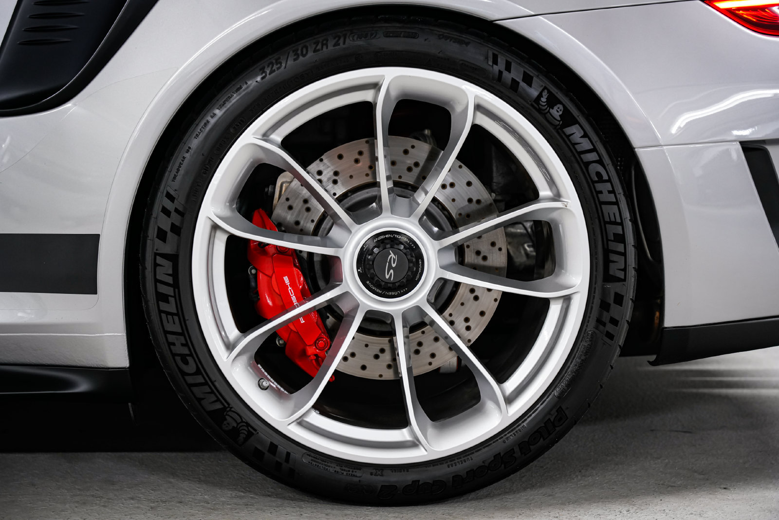 Used 2019 Porsche 911 GT3 RS RWD image 45