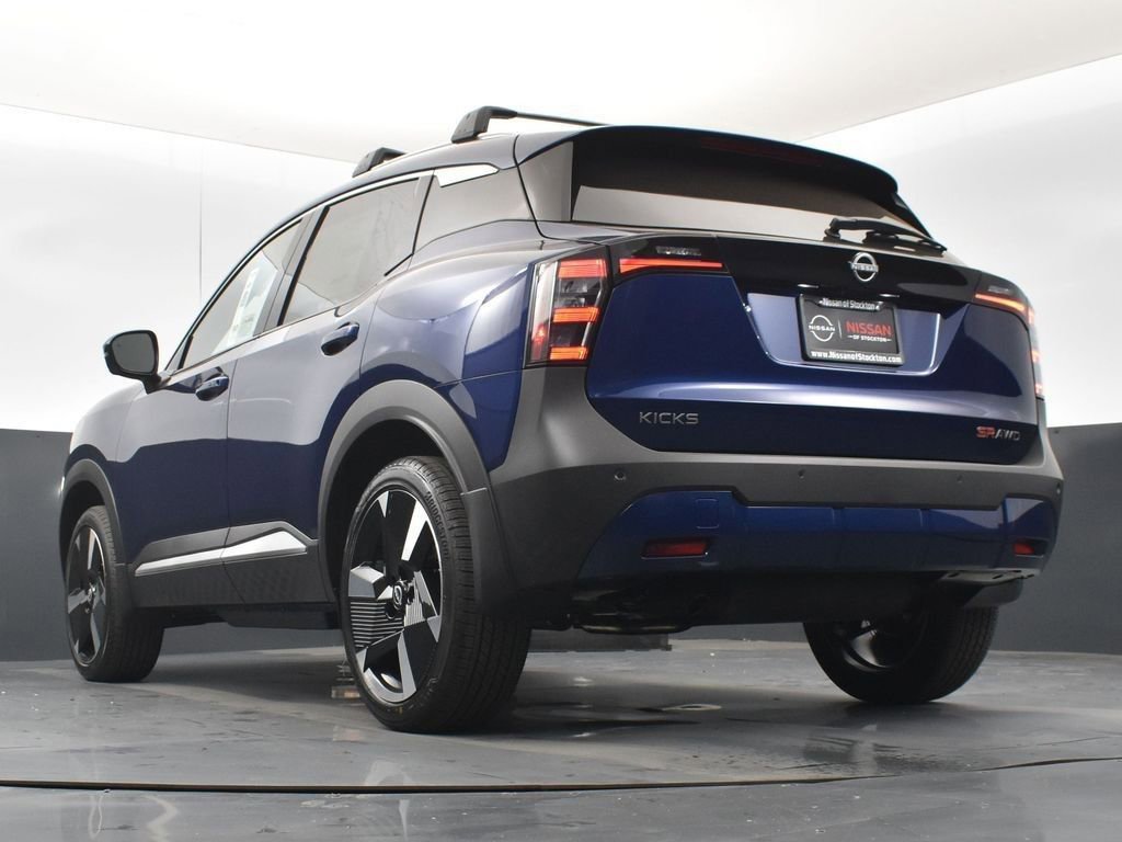 New 2026 Nissan Kicks SR w/ Cold Weather Package image 41
