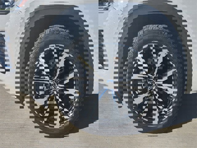 Used 2024 Volkswagen Atlas SEL Premium R-Line image 7