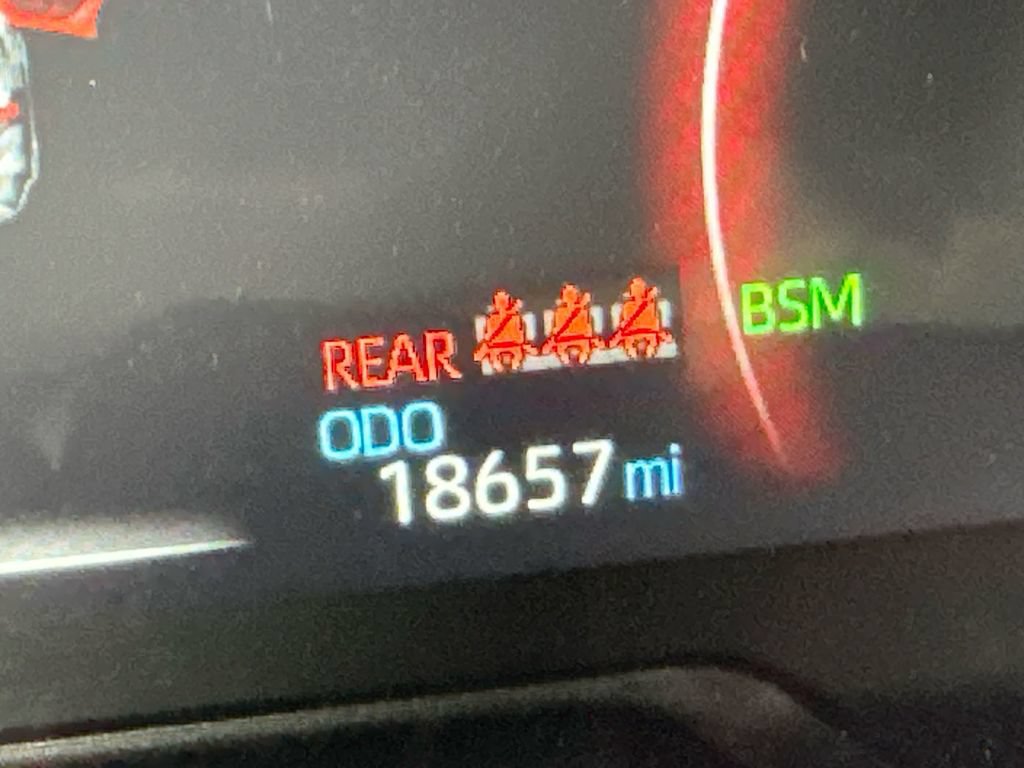 Used 2025 Toyota RAV4 XLE Premium FWD image 34