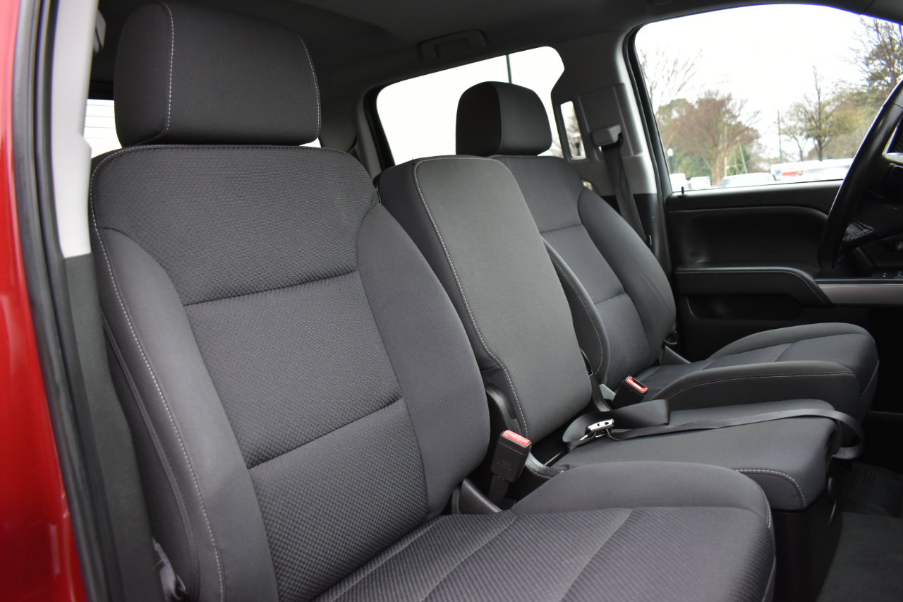 Used 2018 Chevrolet Silverado 1500 LT w/ All Star Edition image 30