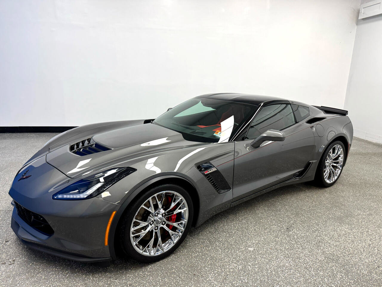 Used 2015 Chevrolet Corvette Z06 w/ 2LZ Preferred Equipment Group image 33