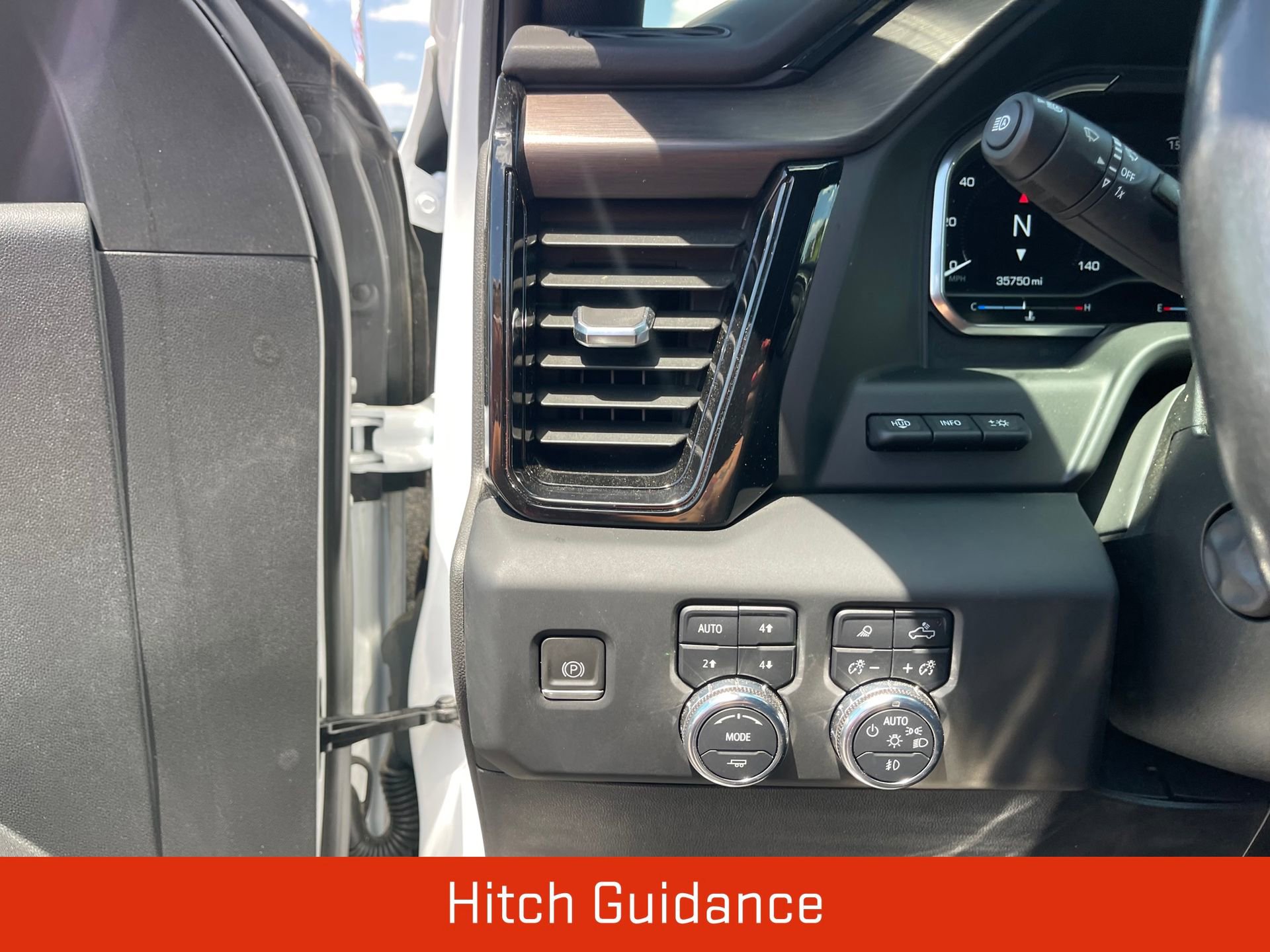 Used 2023 GMC Sierra 1500 AT4 w/ AT4 Premium Package AWD/4WD image 14