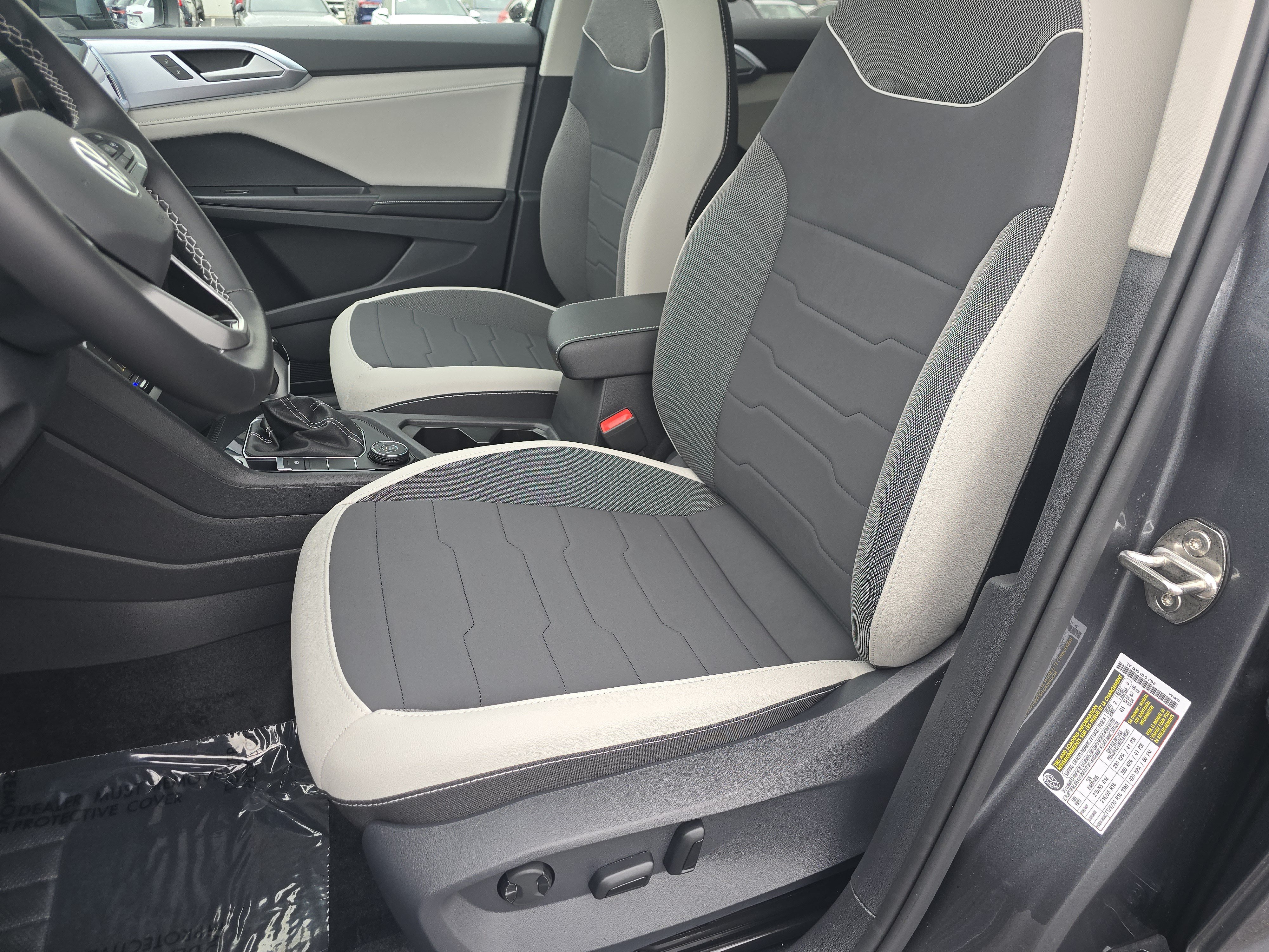 New 2026 Volkswagen Taos SE AWD/4WD image 20