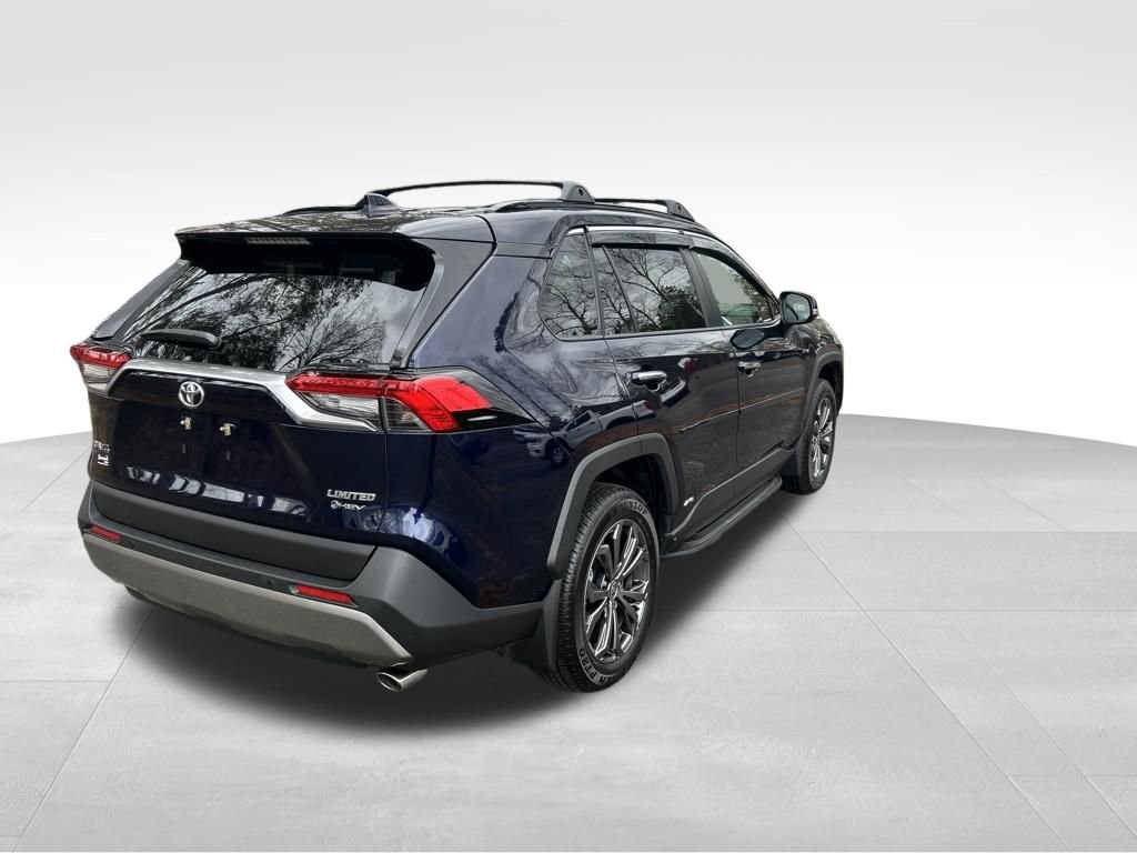 Used 2025 Toyota RAV4 Limited w/ Advanced Technology Package image 5
