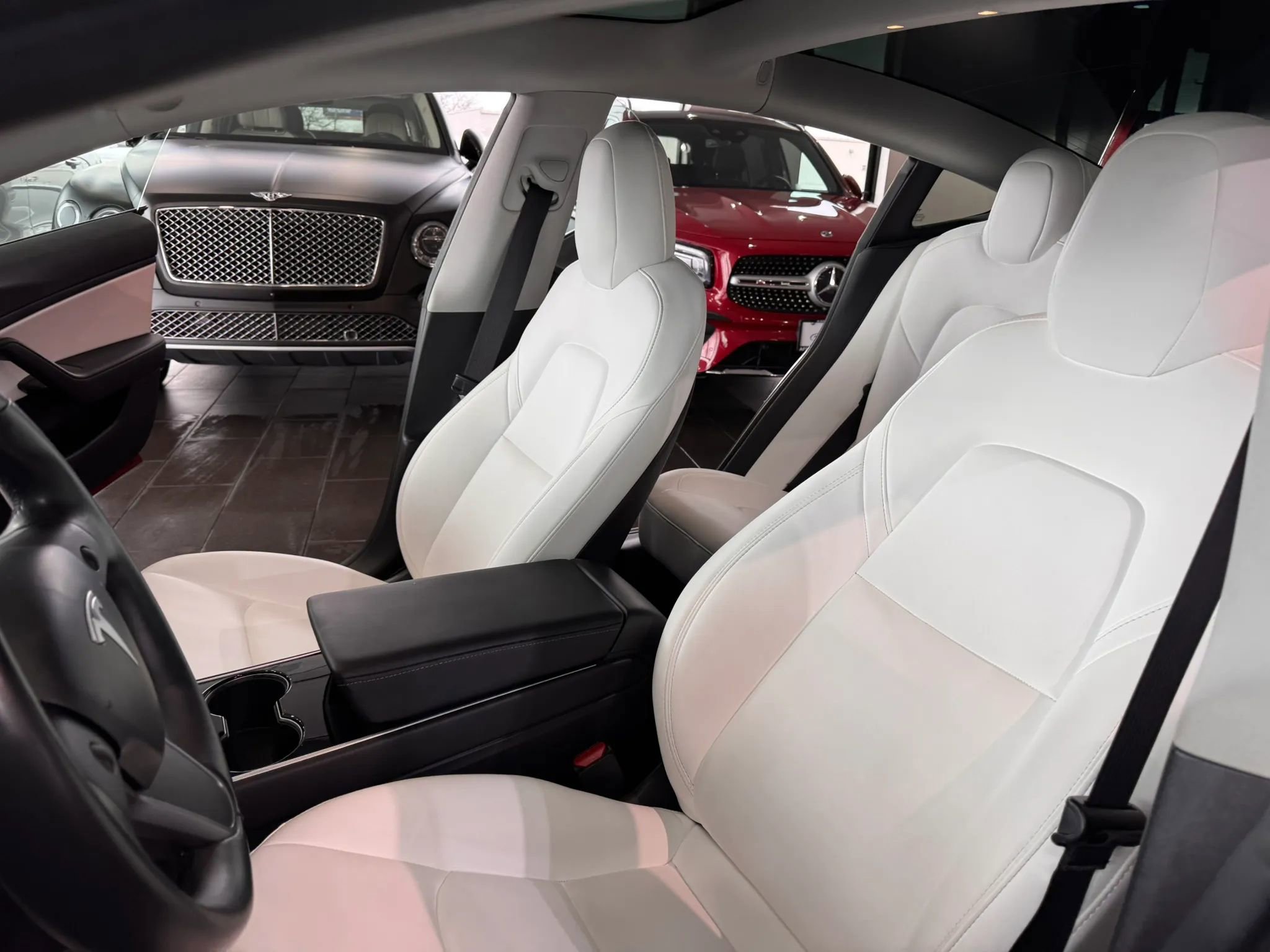 Used 2018 Tesla Model 3 Long Range image 9