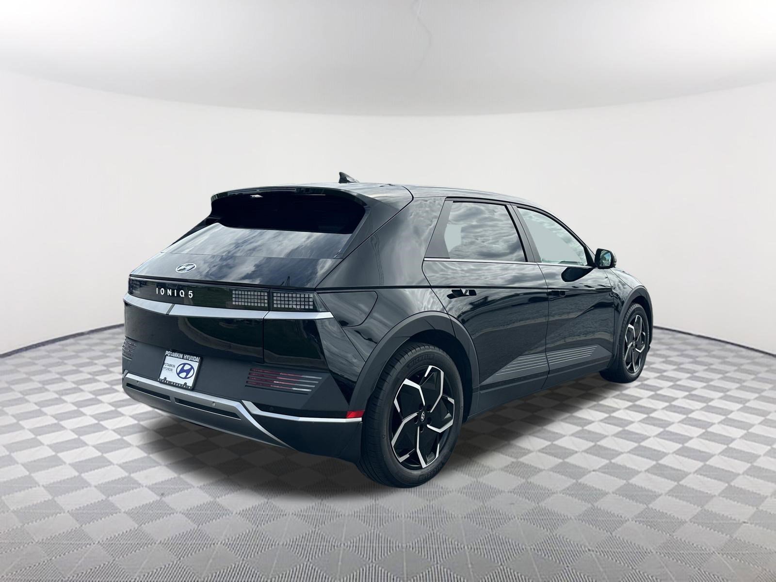 Used 2023 Hyundai Ioniq 5 SEL RWD image 5
