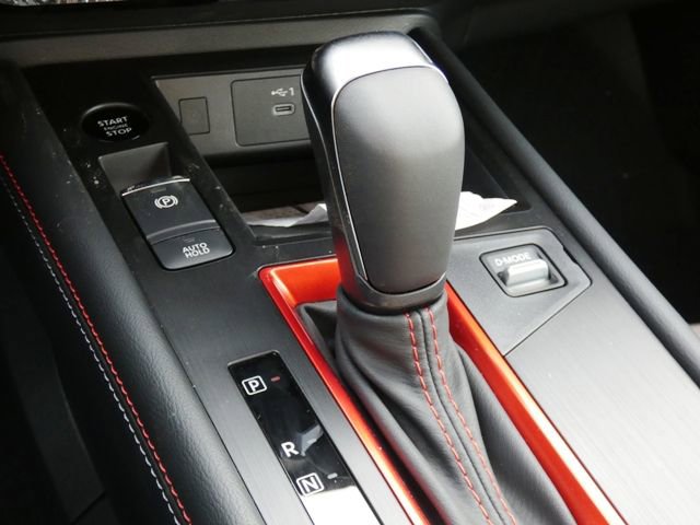 New 2026 Nissan Kicks SR w/ Cold Weather Package AWD/4WD image 15