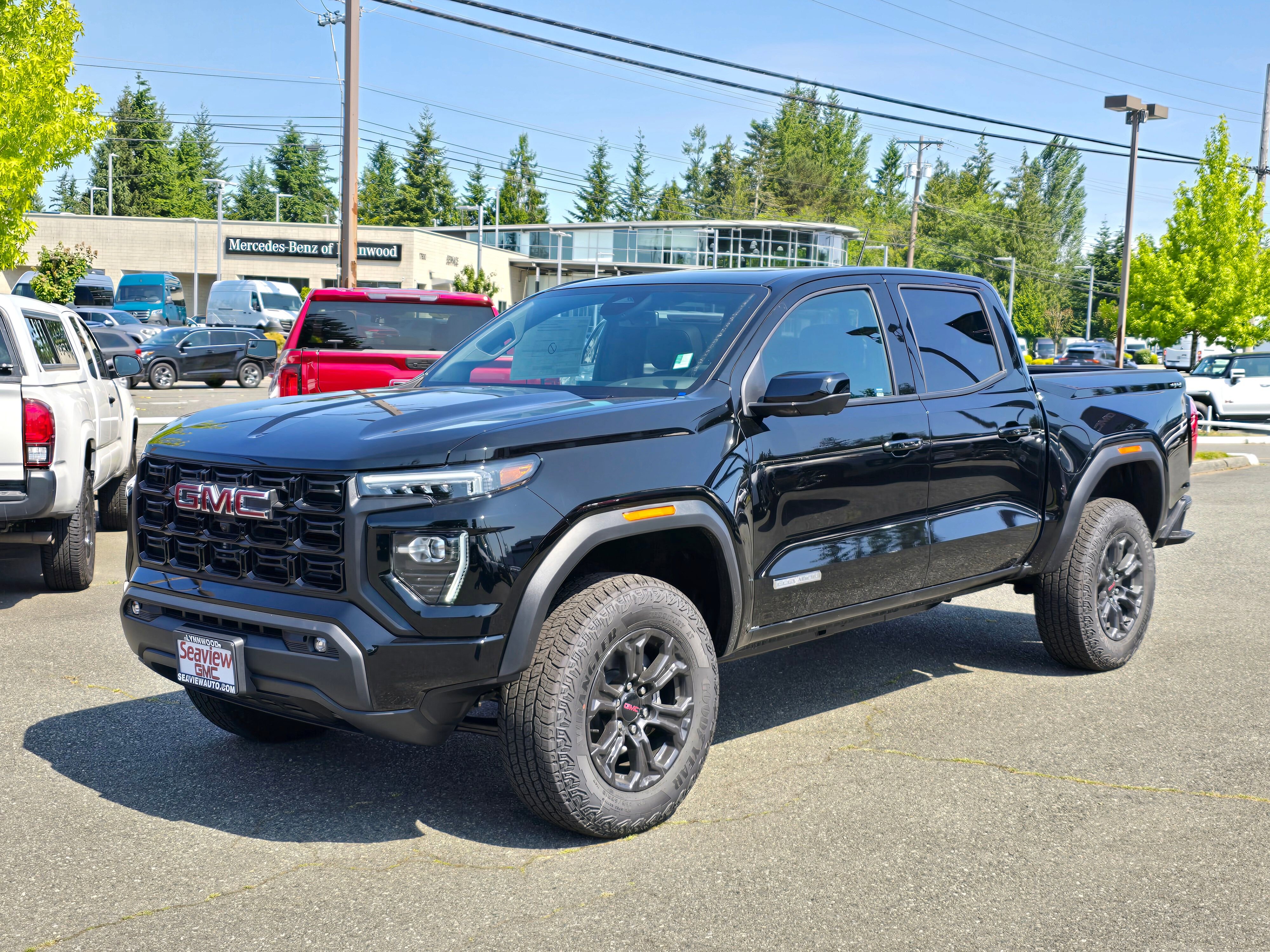 New 2025 GMC Canyon Elevation w/ Convenience Package image 3