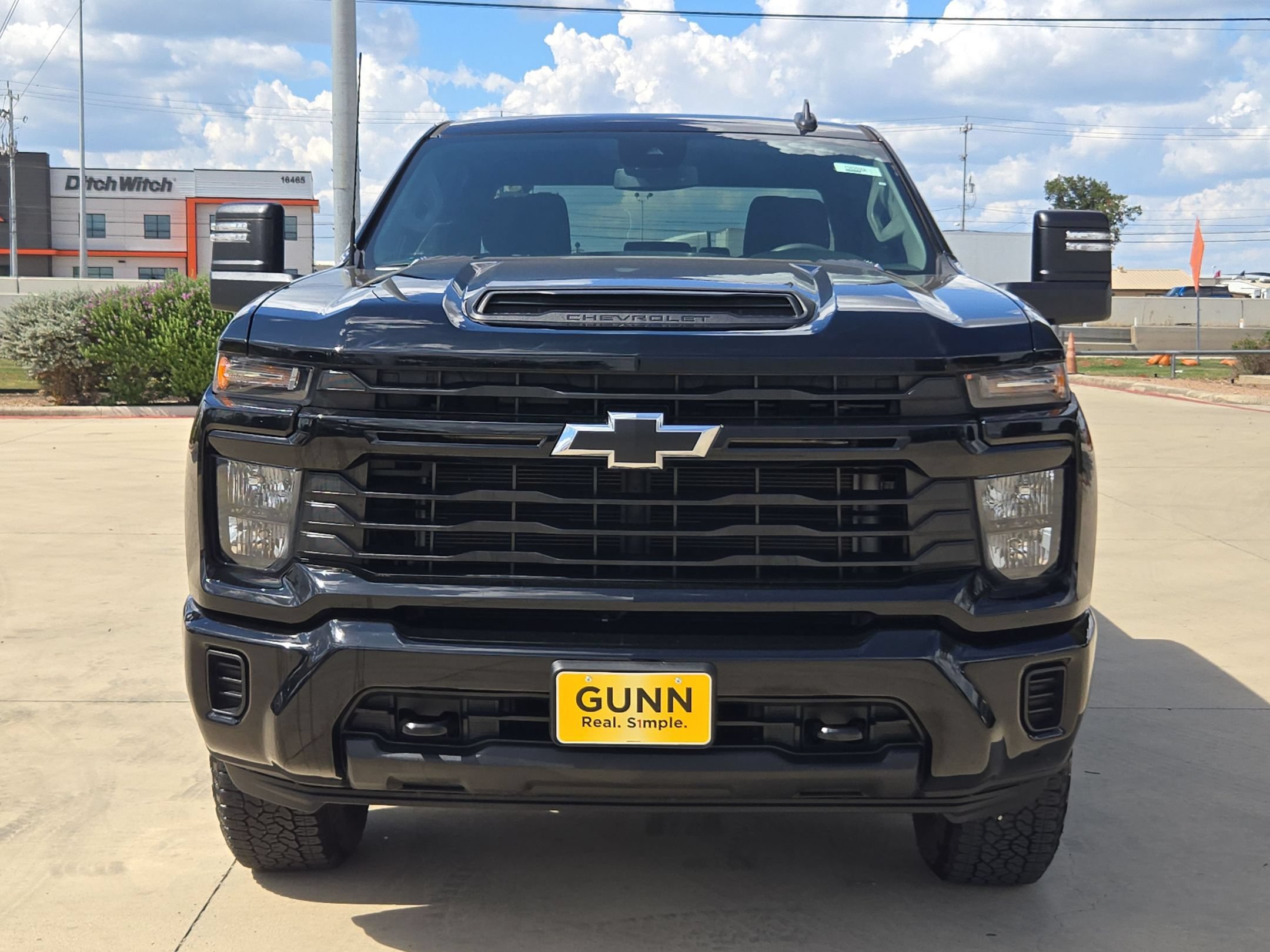 Certified 2024 Chevrolet Silverado 2500 Custom w/ Custom Value Package AWD/4WD image 8