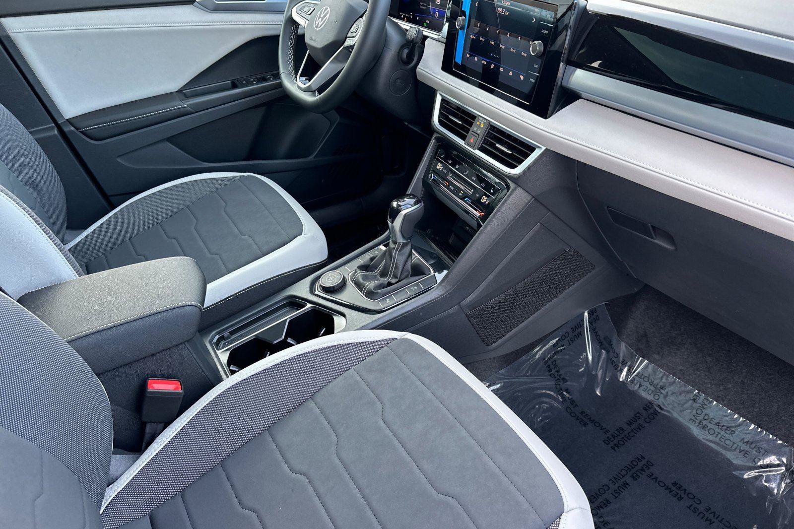 New 2026 Volkswagen Taos SE AWD/4WD image 15