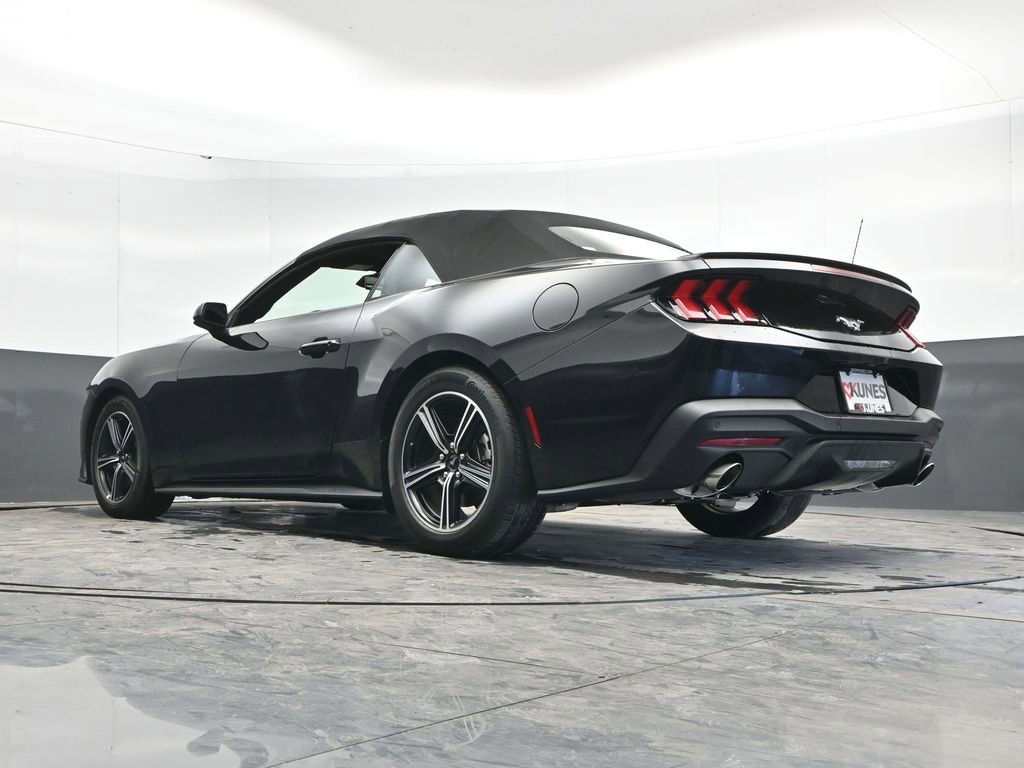 Used 2025 Ford Mustang Premium image 51