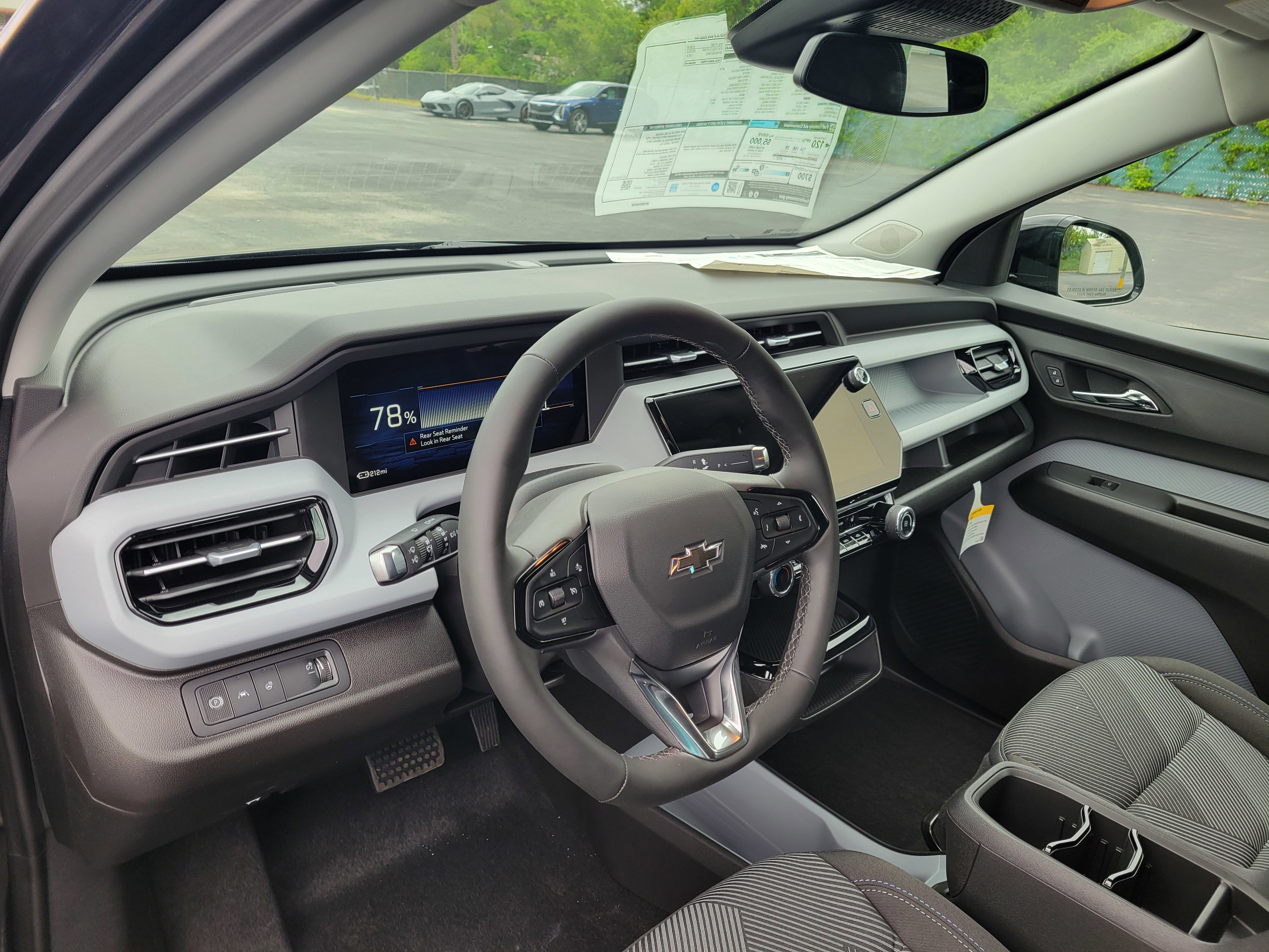 New 2027 Chevrolet Bolt LT image 27