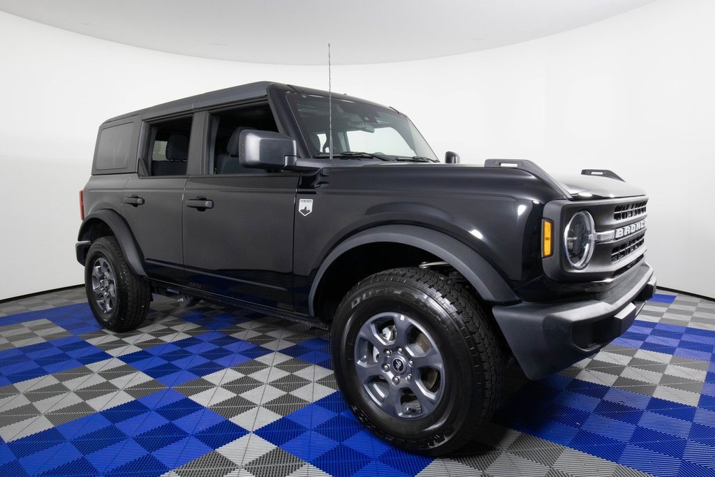 Used 2025 Ford Bronco Big Bend image 3