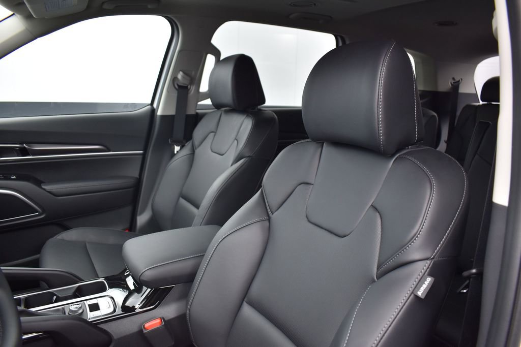 Certified 2024 Kia Telluride S w/ S Sunroof Package image 13