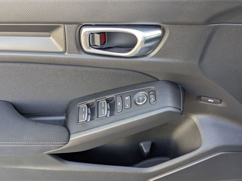 Certified 2025 Honda Civic Sport image 11