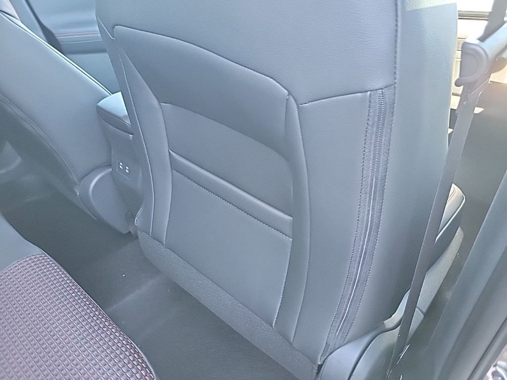 New 2026 Nissan Kicks SR w/ Cold Weather Package image 36