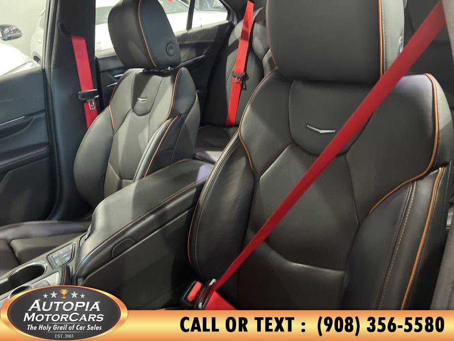Used 2022 Cadillac CT4 V RWD image 11