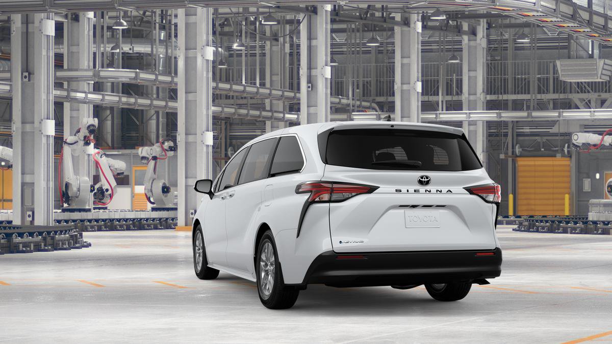 New 2026 Toyota Sienna LE AWD/4WD image 7