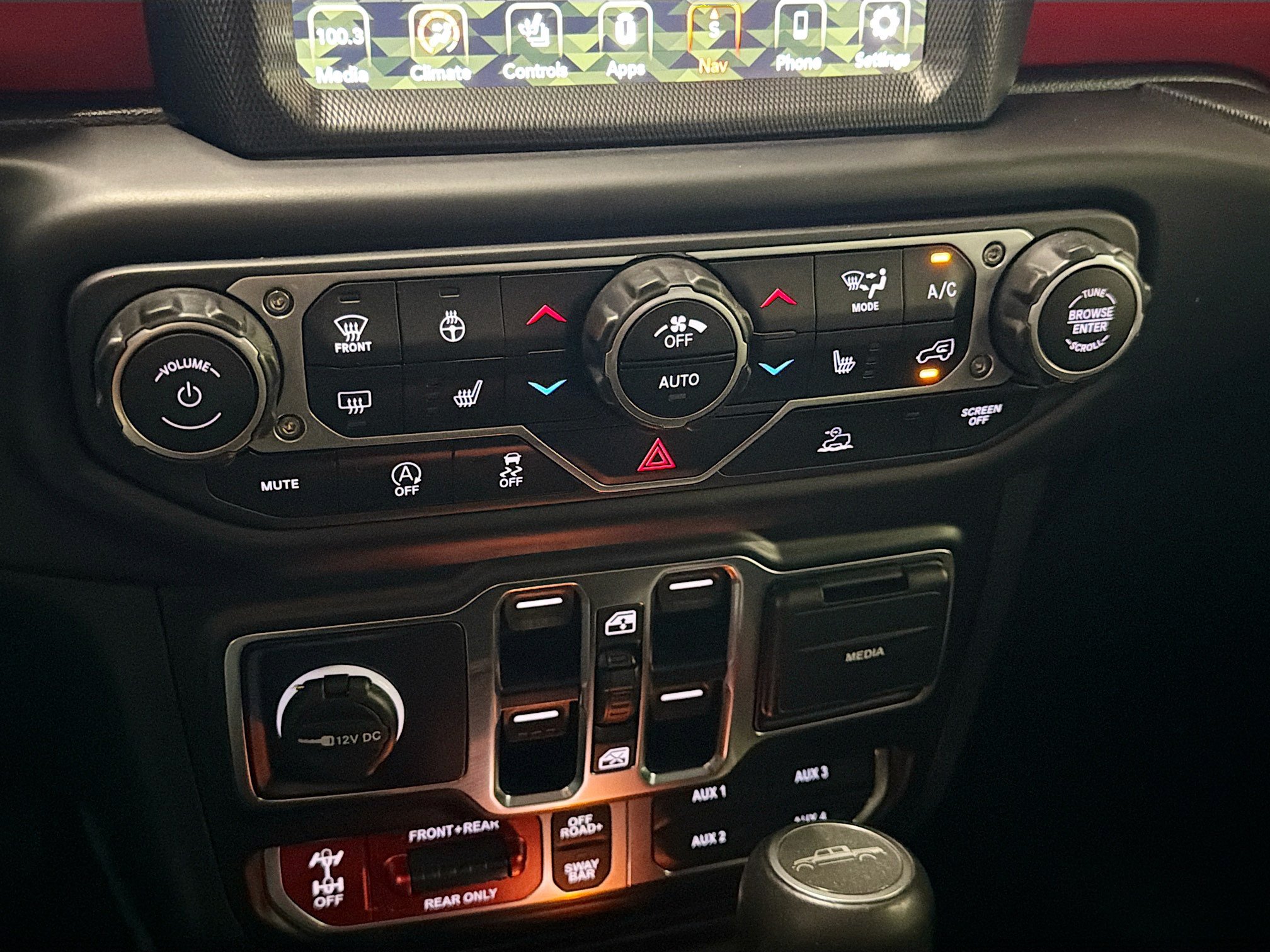Used 2023 Jeep Gladiator Rubicon w/ Cold Weather Group AWD/4WD image 23