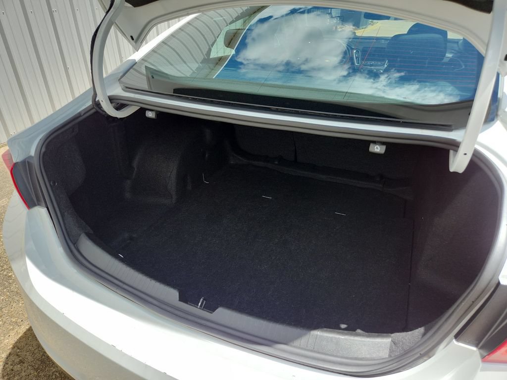 Used 2024 Chevrolet Malibu LS FWD image 14