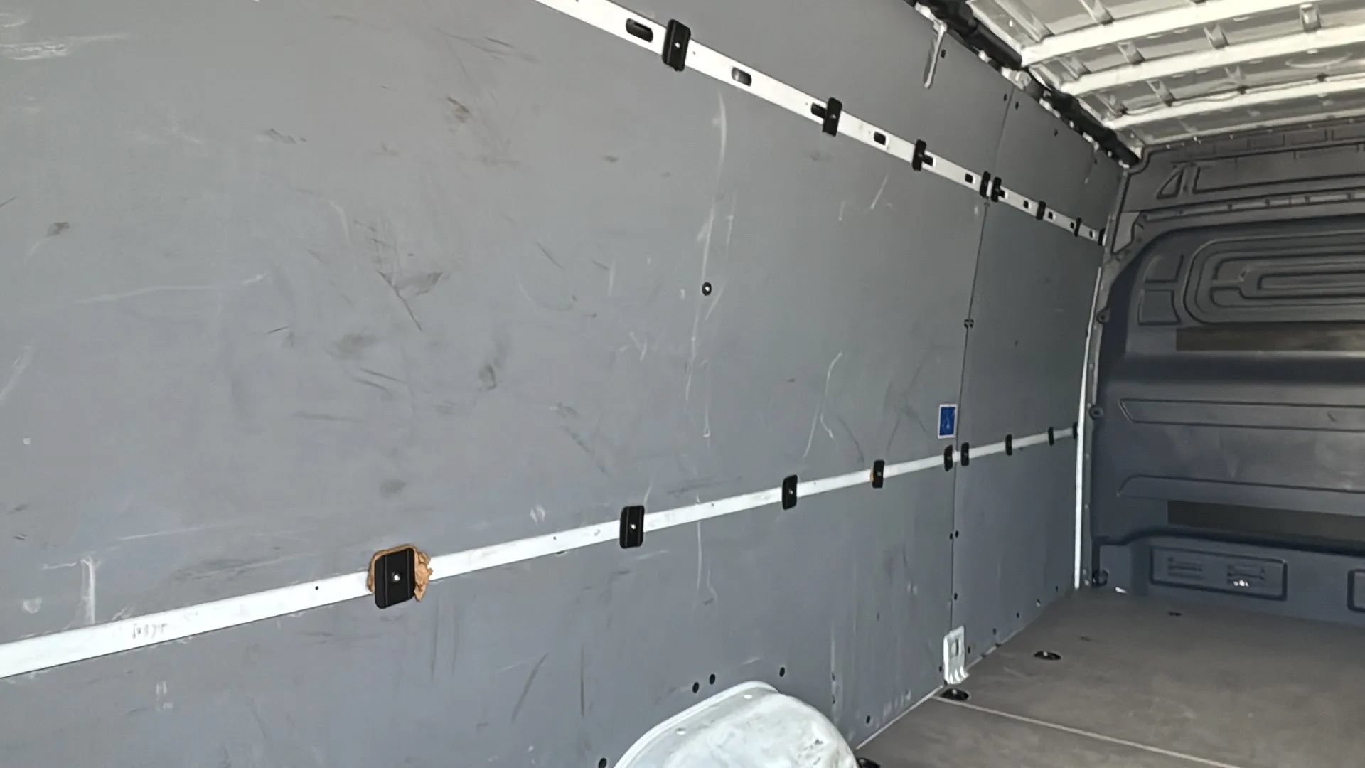 Used 2021 Freightliner Sprinter 2500 RWD image 21