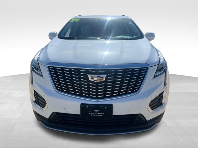 Used 2024 Cadillac XT5 Premium Luxury w/ LPO, Floor Liner Package AWD/4WD image 10