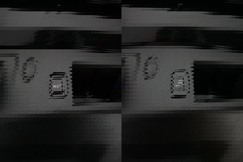 Used 2021 Chevrolet Equinox Premier image 15