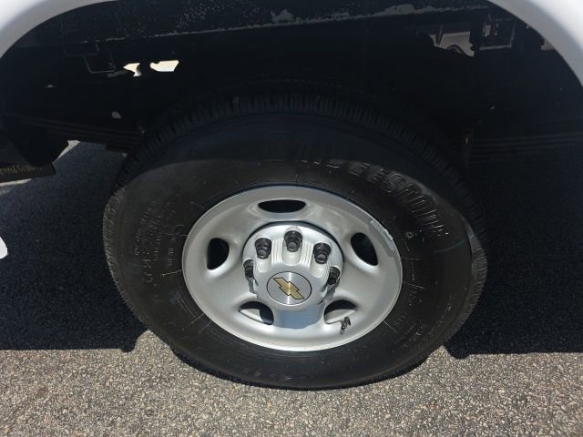 New 2025 Chevrolet Express 3500 w/ Power Convenience Package RWD image 11