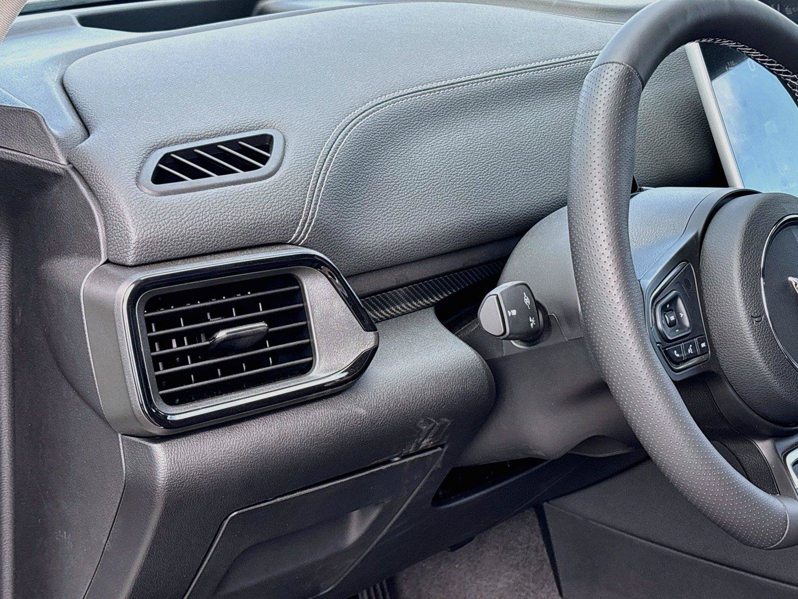 New 2027 VinFast VF 8 Eco AWD/4WD image 10