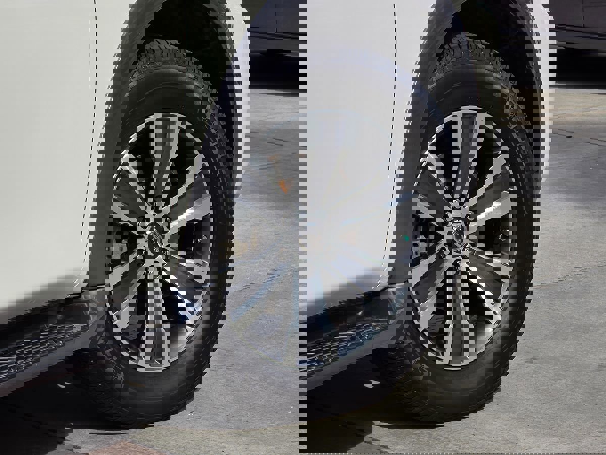 Used 2019 Nissan Armada SL w/ Premium Package image 14