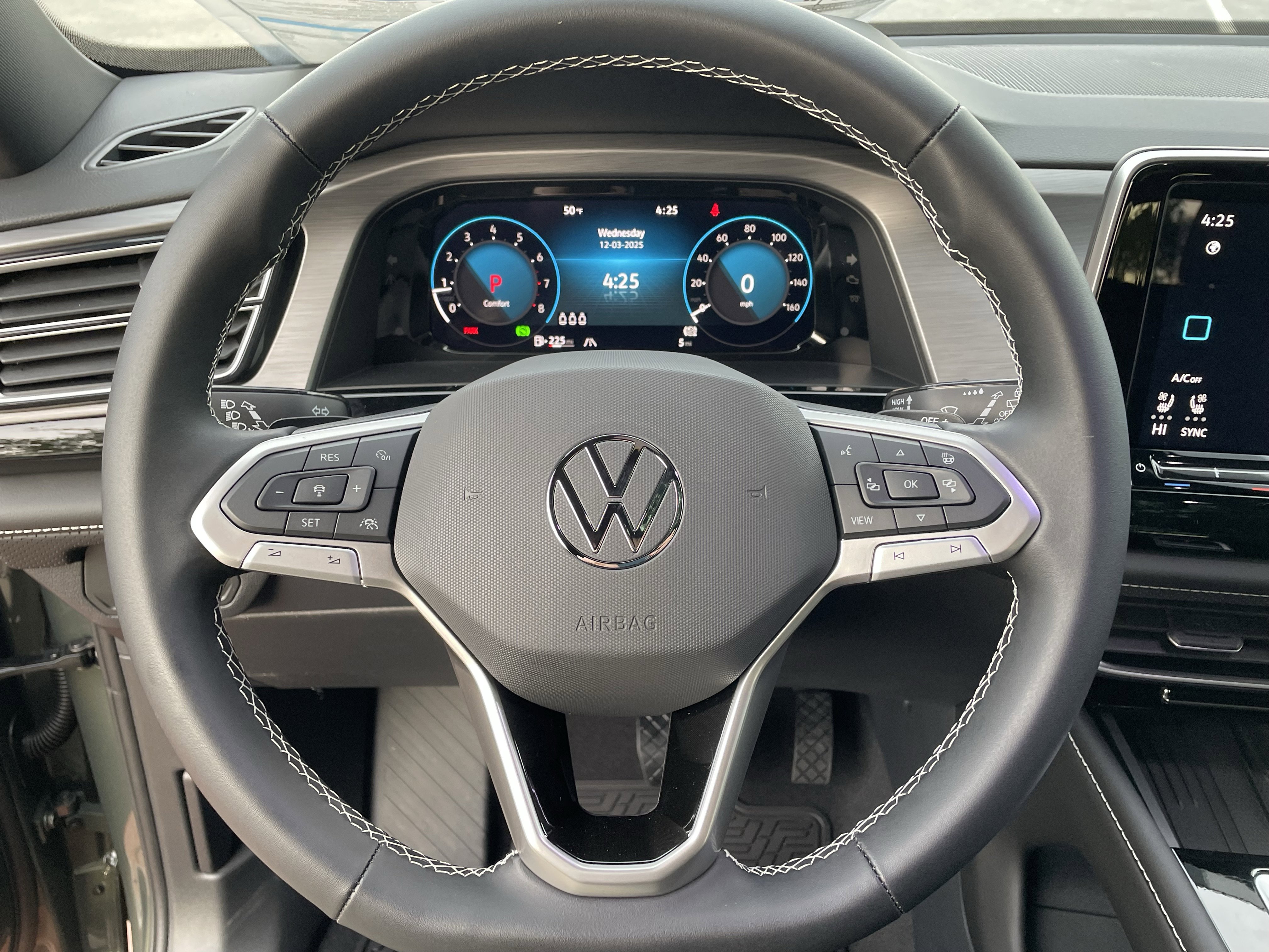 New 2026 Volkswagen Atlas Cross Sport SE image 18