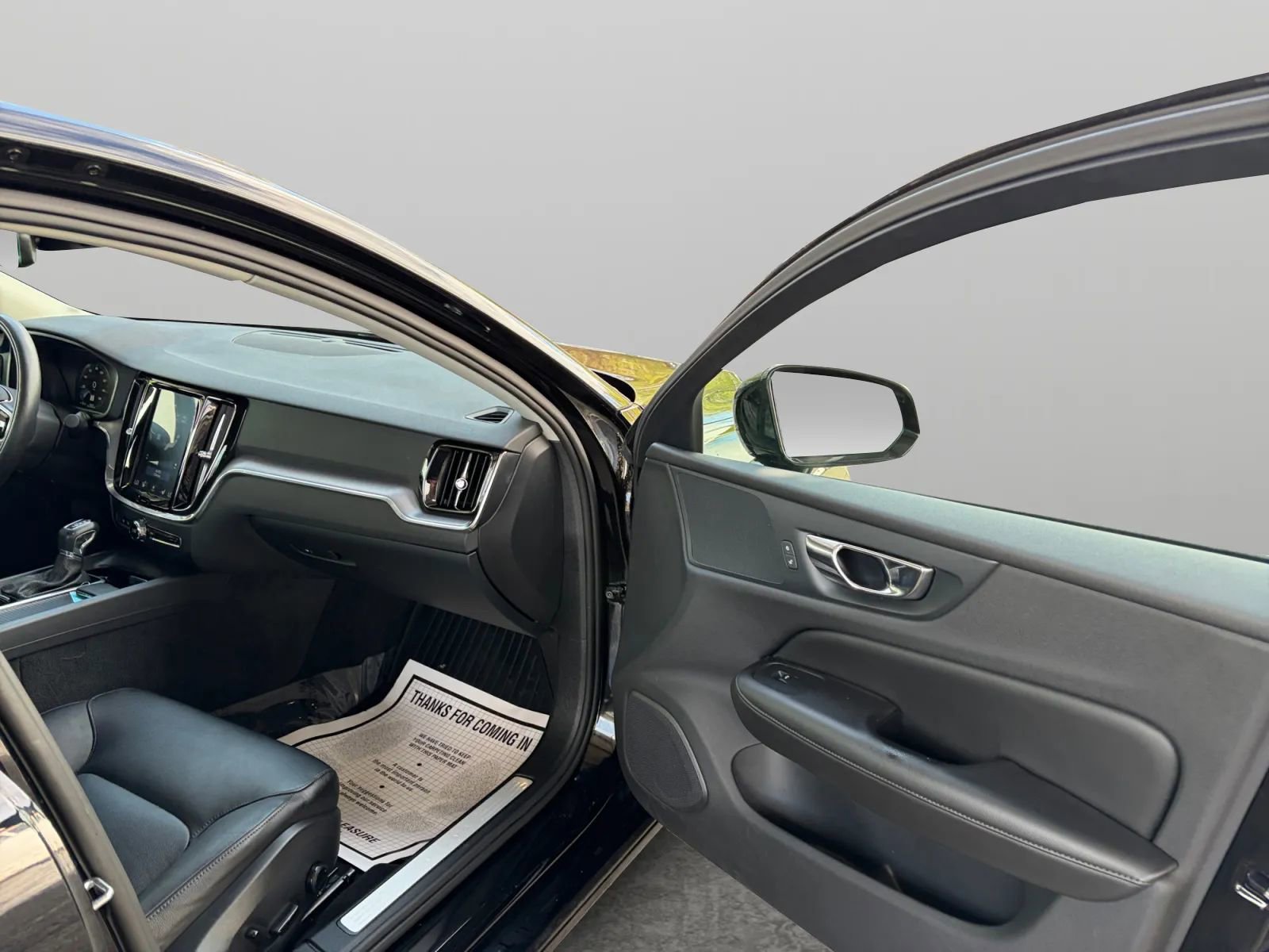 Used 2020 Volvo S60 T5 Momentum w/ Protection Package Premier image 17