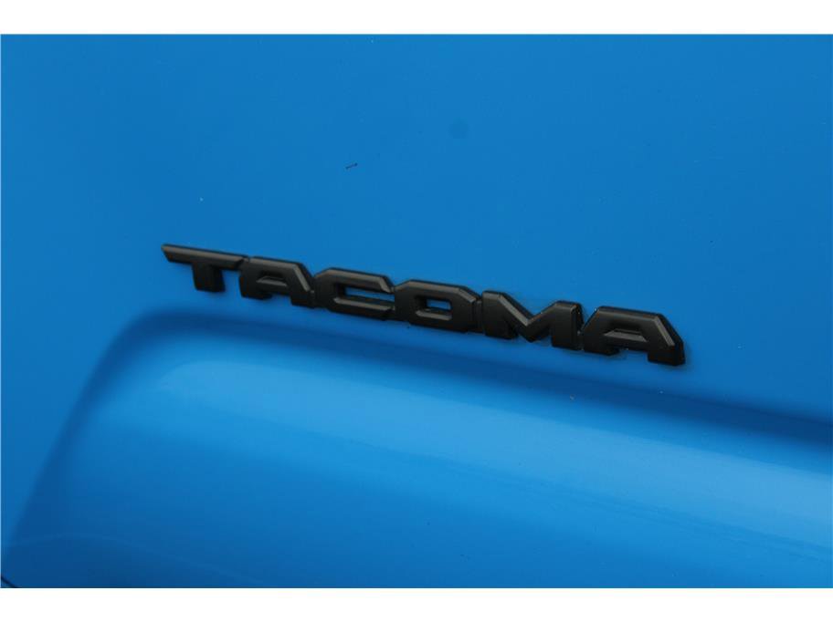 Used 2020 Toyota Tacoma TRD Sport w/ TRD Premium Sport Package image 38