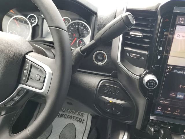 New 2026 RAM 3500 Big Horn AWD/4WD image 19