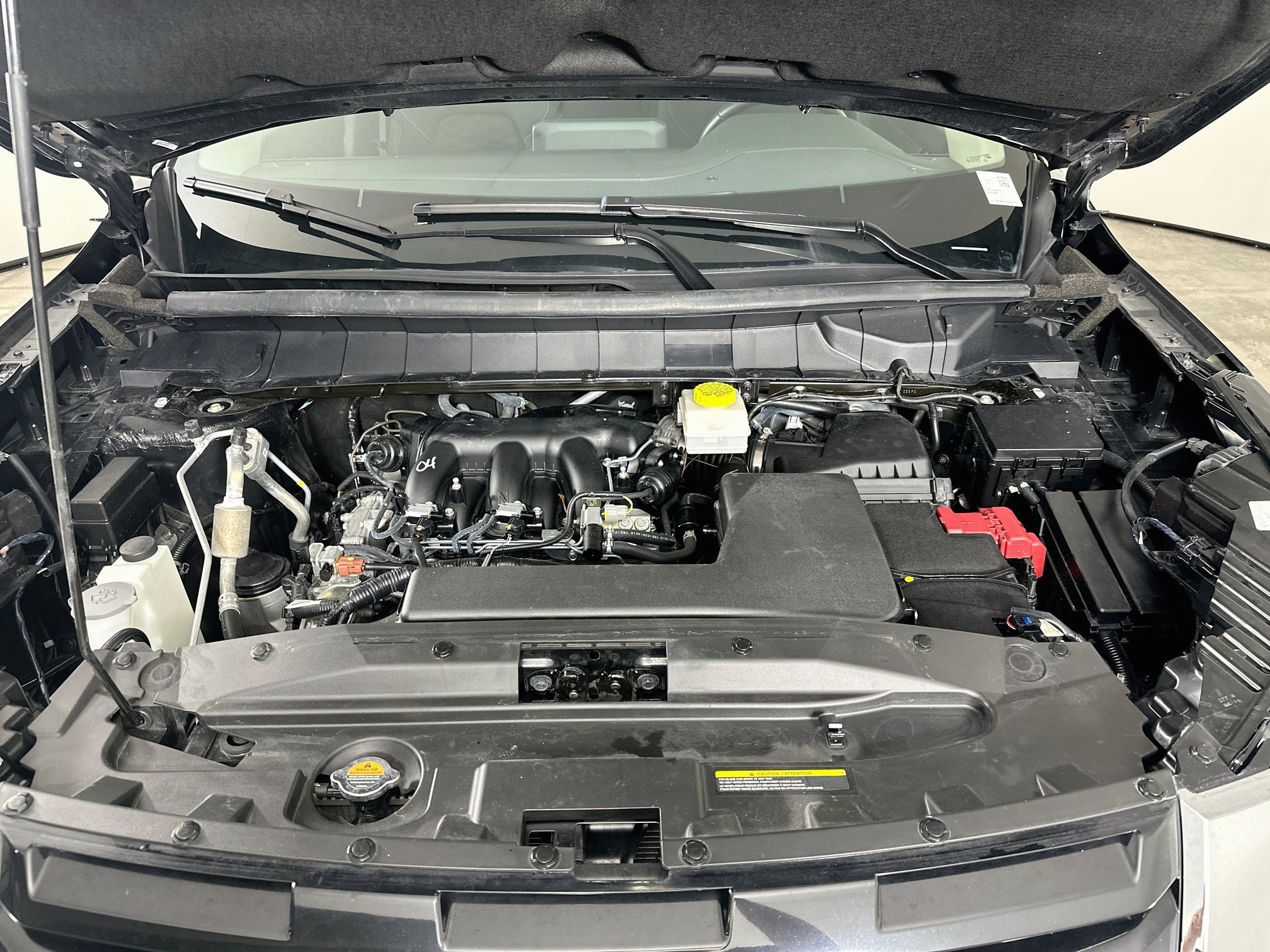 Used 2025 Nissan Pathfinder SV AWD/4WD image 34