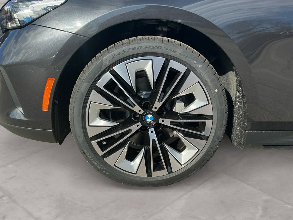 New 2026 BMW 530i xDrive w/ Premium Package image 14