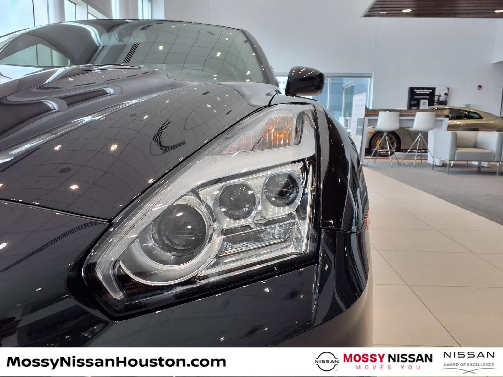 Used 2024 Nissan GT-R w/ Floor Mat Package AWD/4WD image 6