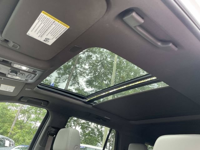 Used 2021 Chevrolet Tahoe LT w/ LT Signature Package RWD image 5