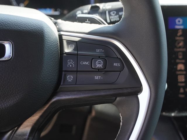 Certified 2026 Jeep Grand Cherokee L Limited AWD/4WD image 30