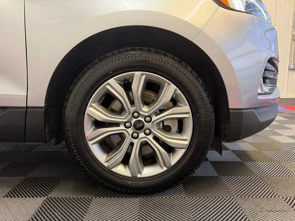 Used 2024 Ford Edge Titanium AWD/4WD image 25