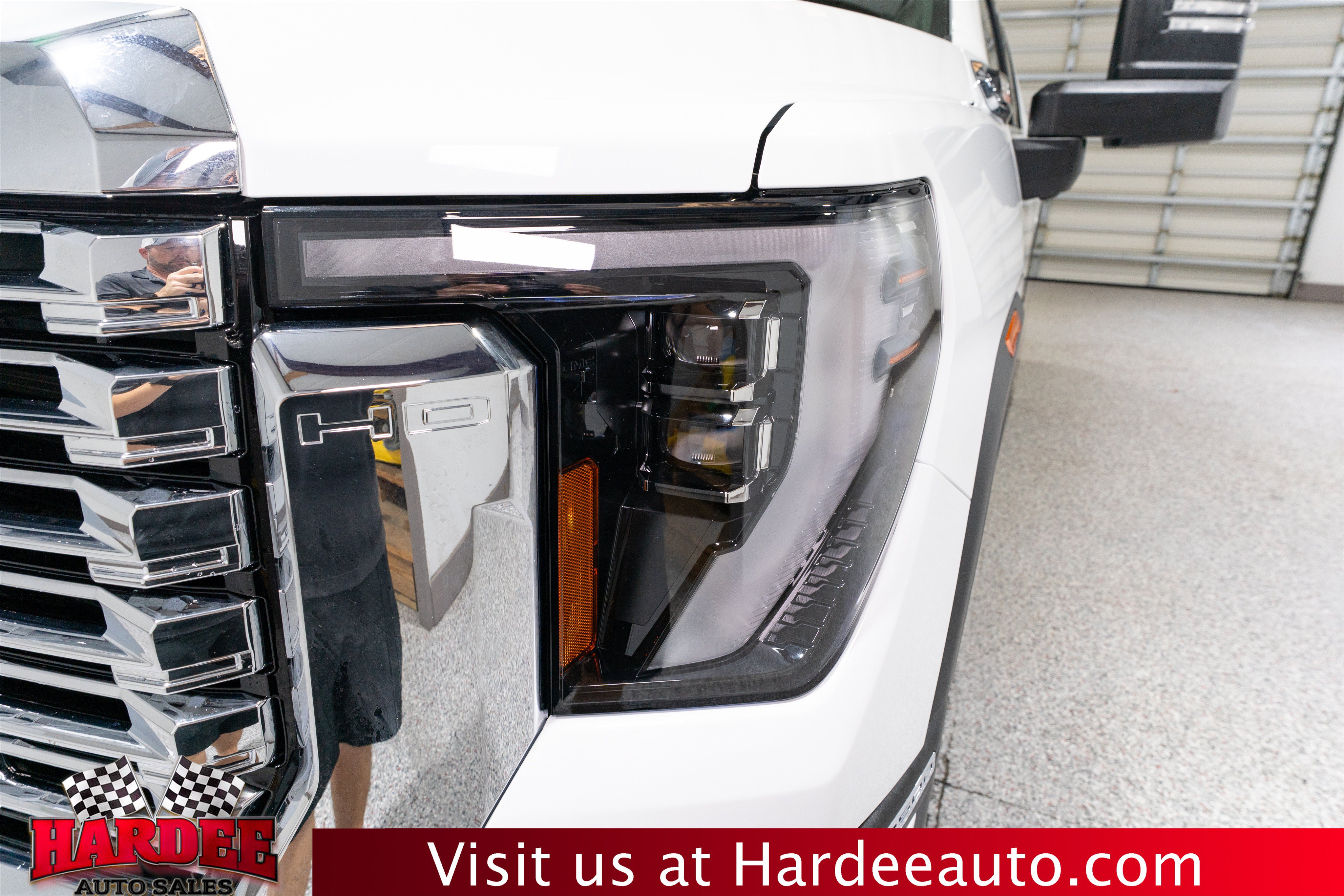 Used 2025 GMC Sierra 2500 Denali w/ Denali Reserve Package AWD/4WD image 8