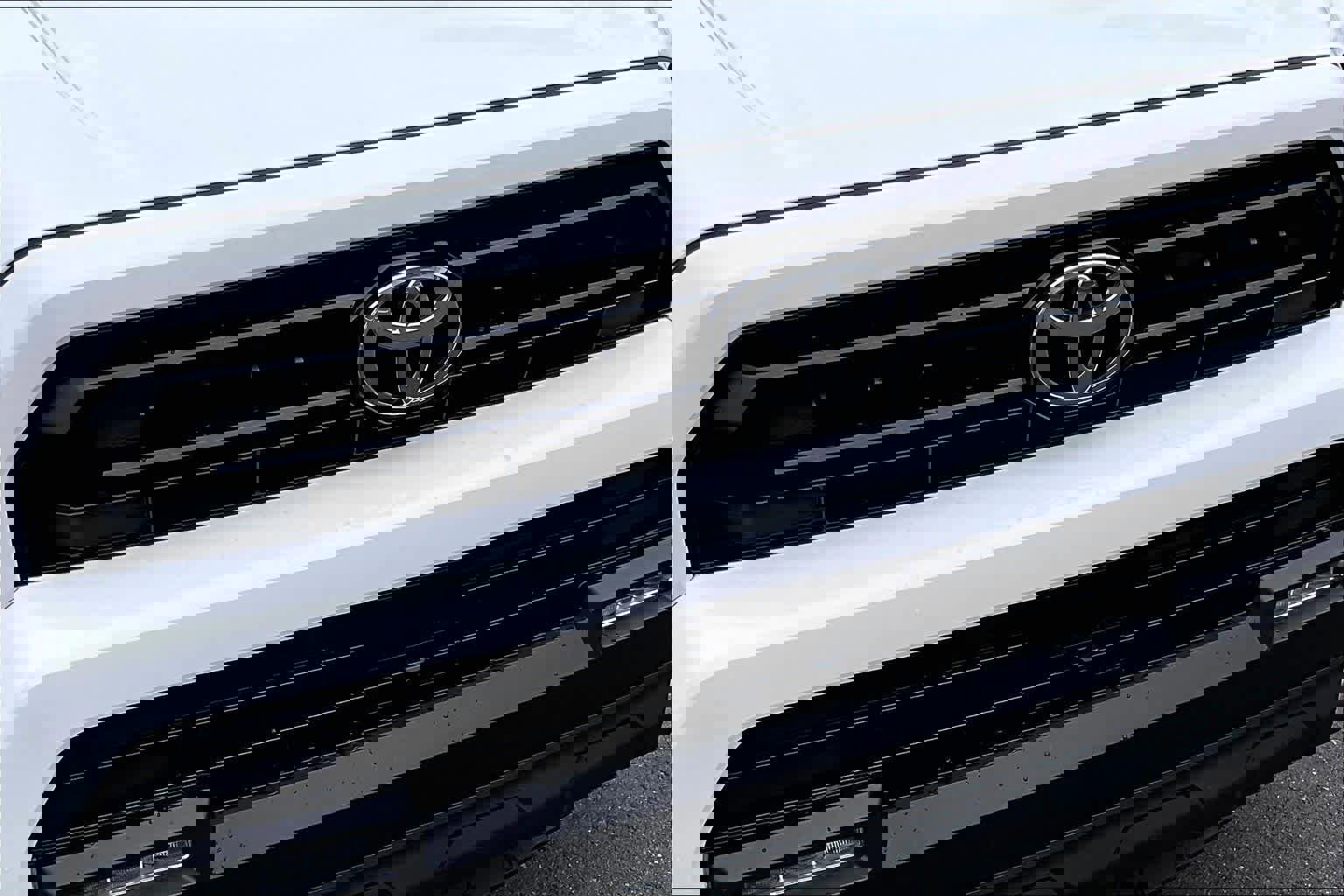 Certified 2025 Toyota 4Runner SR5 image 28