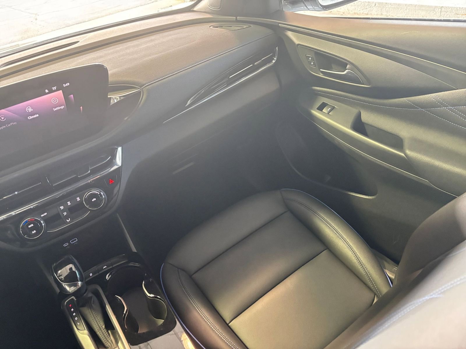 Used 2025 Buick Envista Sport Touring image 34