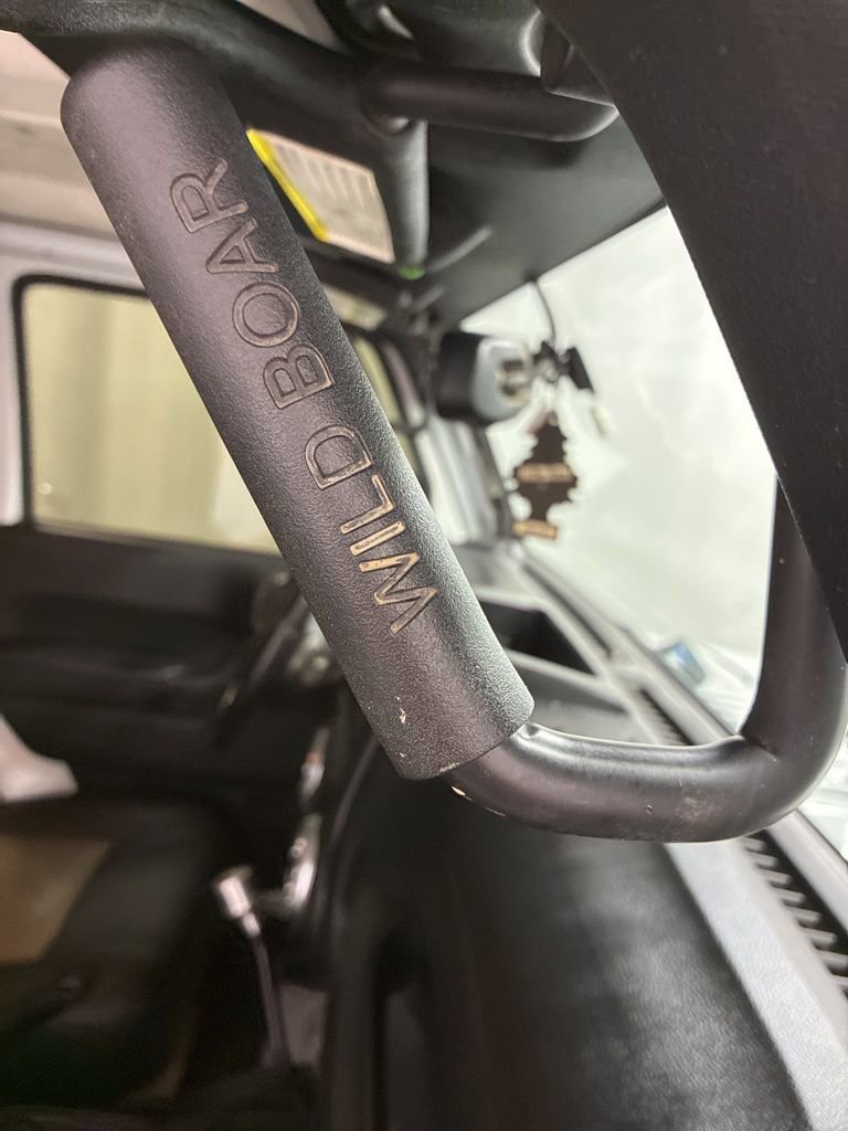 Used 2016 Jeep Wrangler Sahara image 23